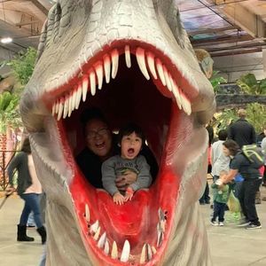 Meet your Posher, Winona